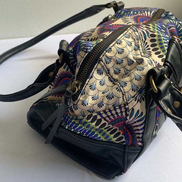 Asymmetrical Purse Multi Patterened Blue Black - Picture 4 of 7